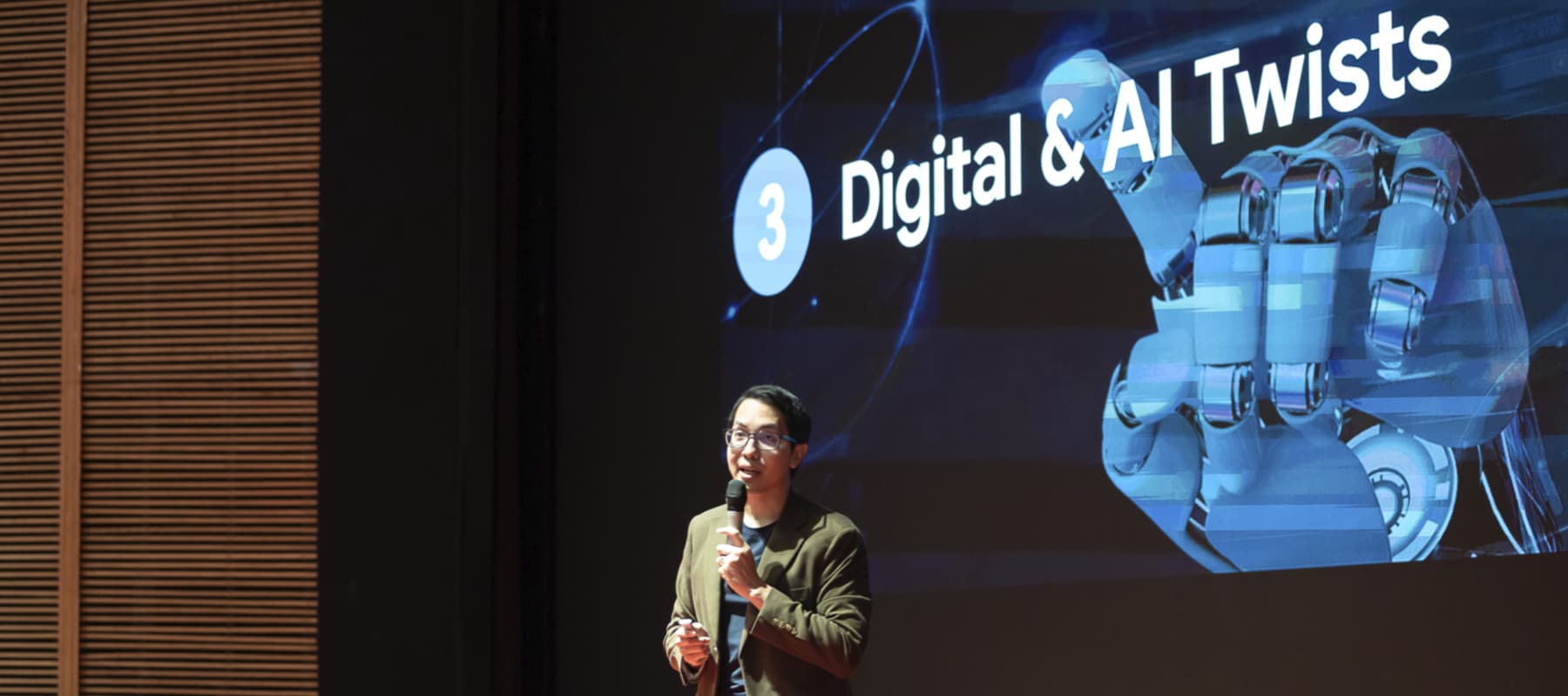 Digital & AI Twist